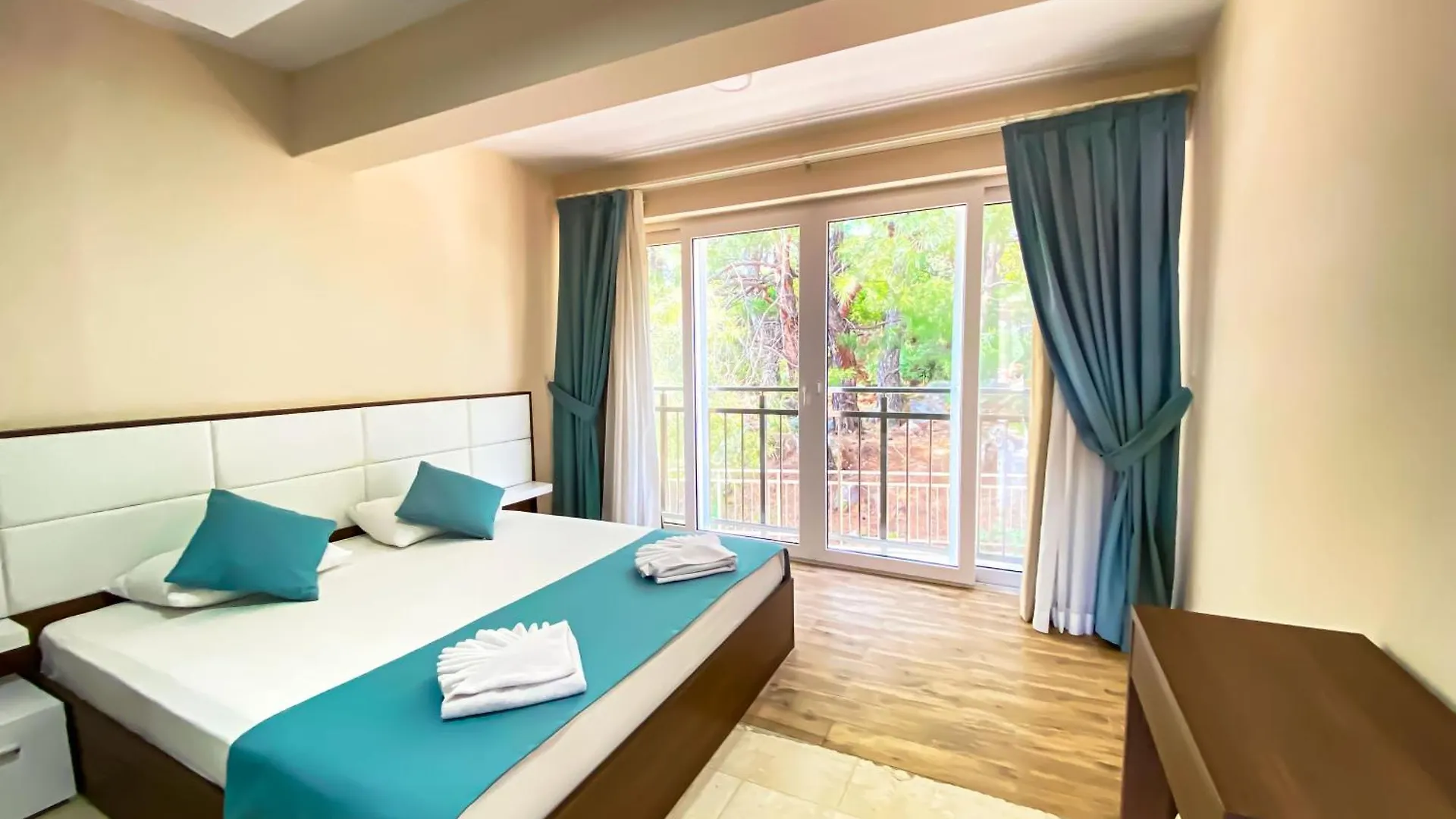 Zehra Hotel Oludeniz 2*,
