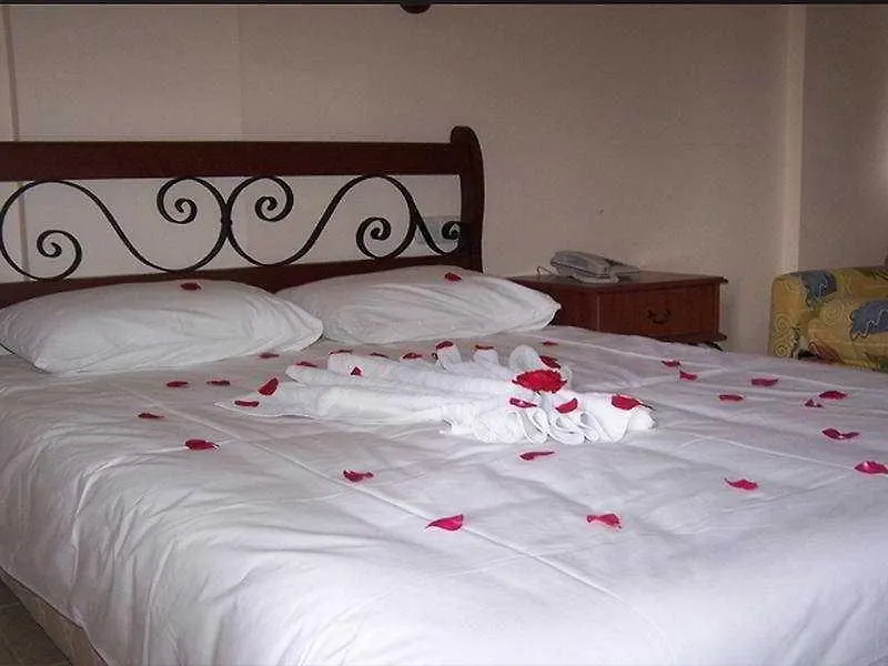 Zehra Hotel Ölüdeniz